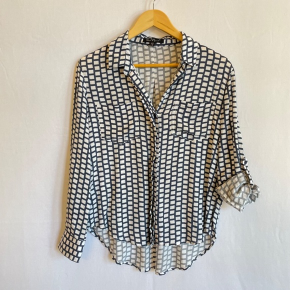 VELVET HEART Size Sm Button Front Split Shirt Tail Roll Tab Sleeve Blue White - Picture 3 of 9